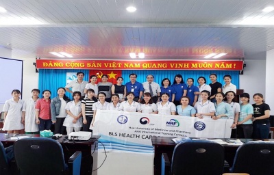 Khóa Đào tạo Cấp cứu ngừng Hô hấp, Tuần hoàn tại Bệnh viện Sản Nhi Quảng Ngãi vào ngày 18/3/2018.